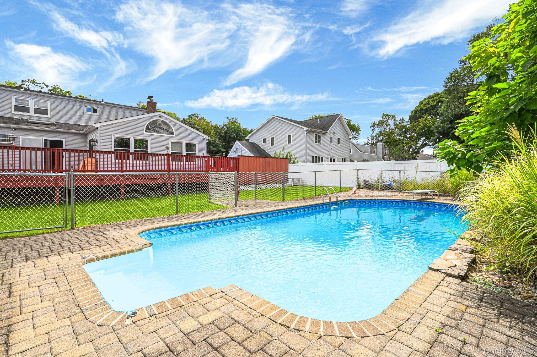 Single Family Pat Drive Suffolk County, NY 11795, MLS-1046027-40