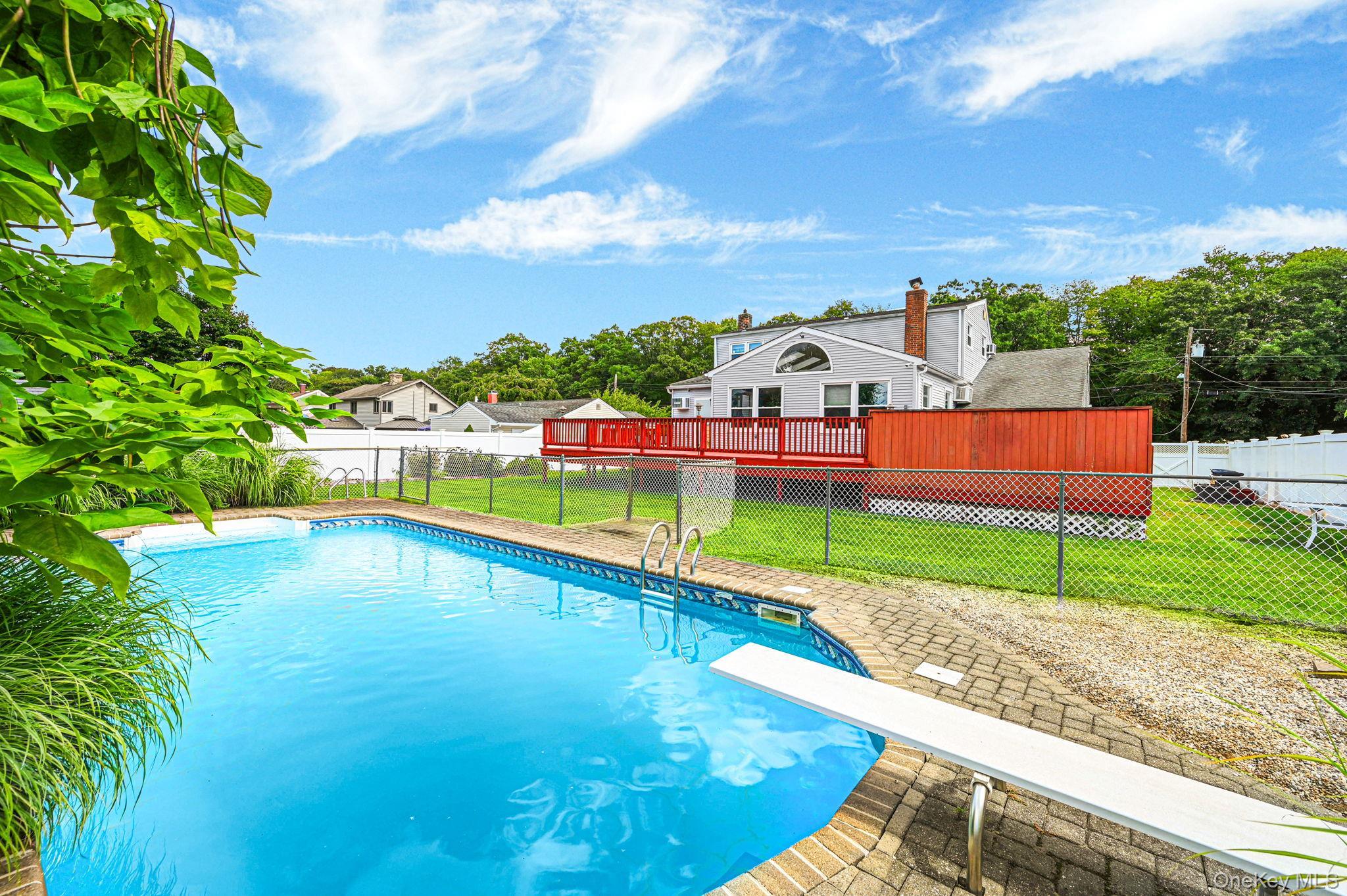Single Family Pat Drive Suffolk County, NY 11795, MLS-1046027-43