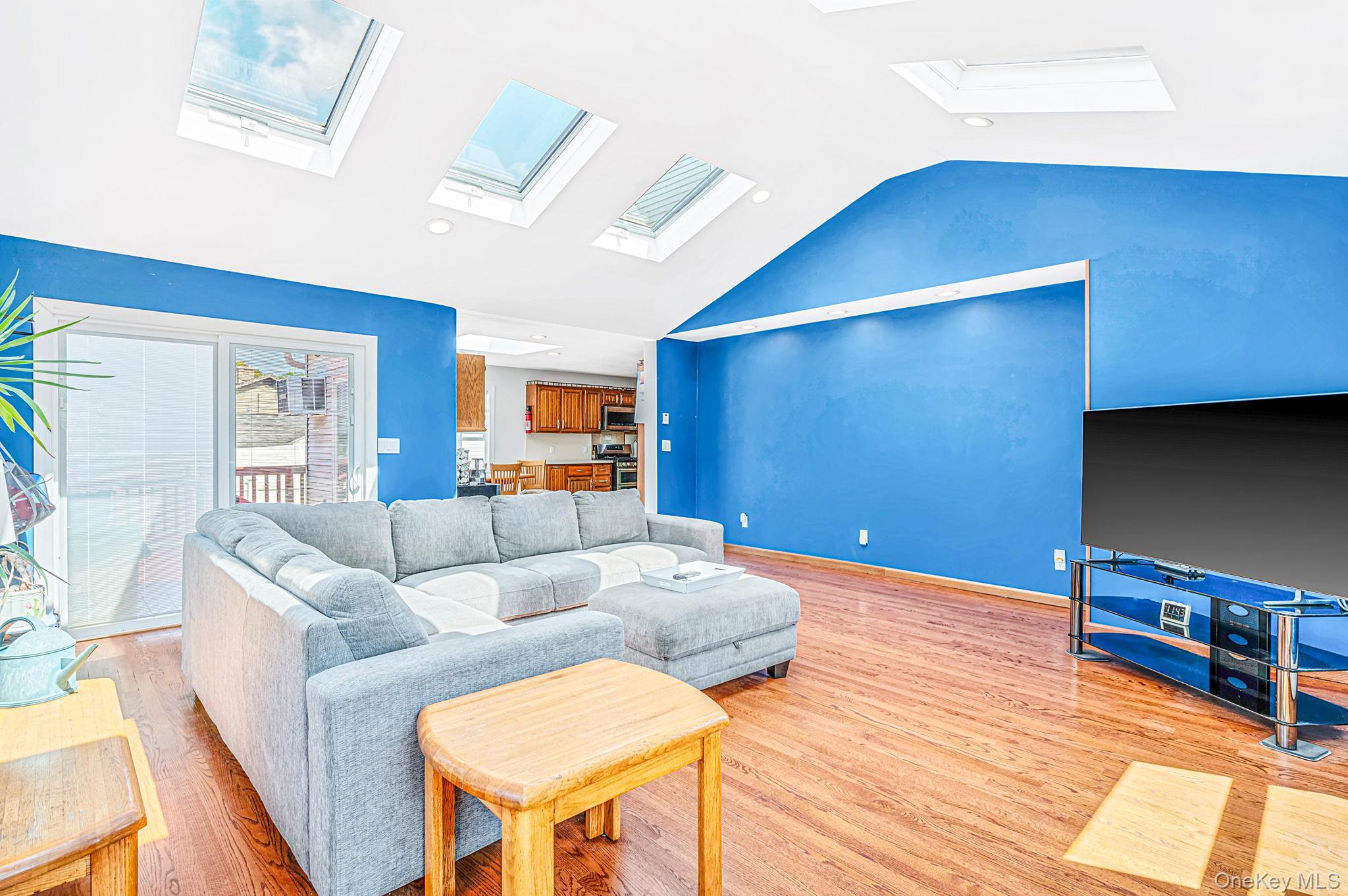 Single Family Pat Drive Suffolk County, NY 11795, MLS-1046027-7