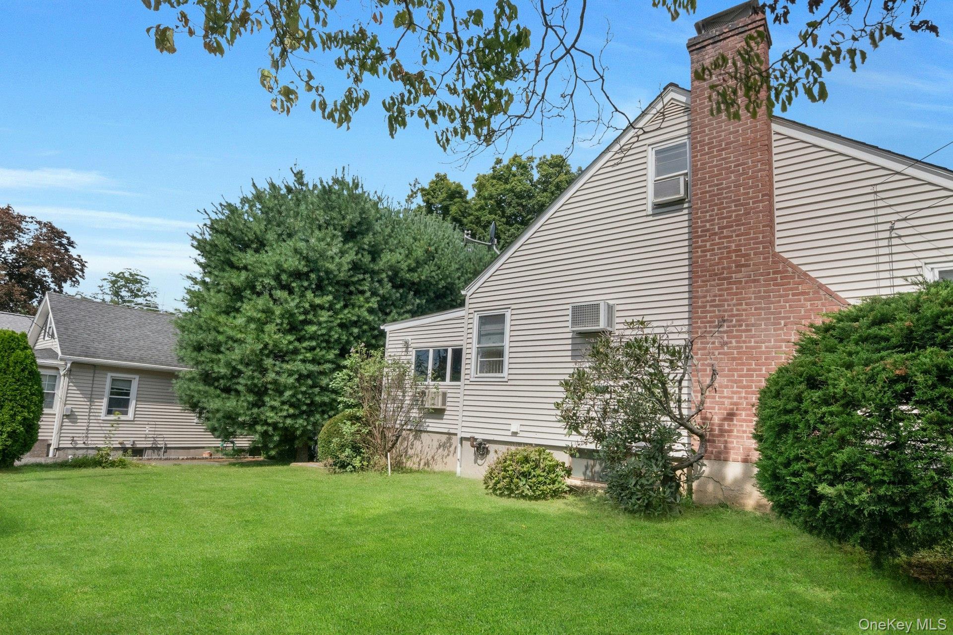 Single Family Pythian Avenue  Westchester County, NY 10532, MLS-1046032-16