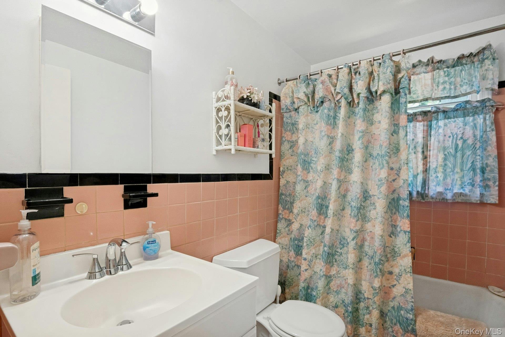 Single Family Pythian Avenue  Westchester County, NY 10532, MLS-1046032-9