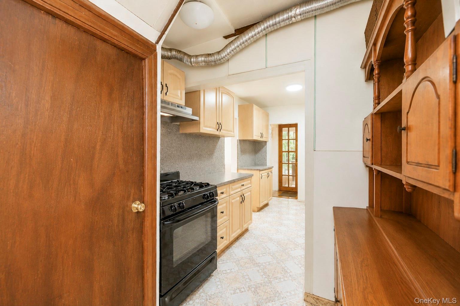 Single Family 83rd Avenue Queens, NY 11432, MLS-1046040-16