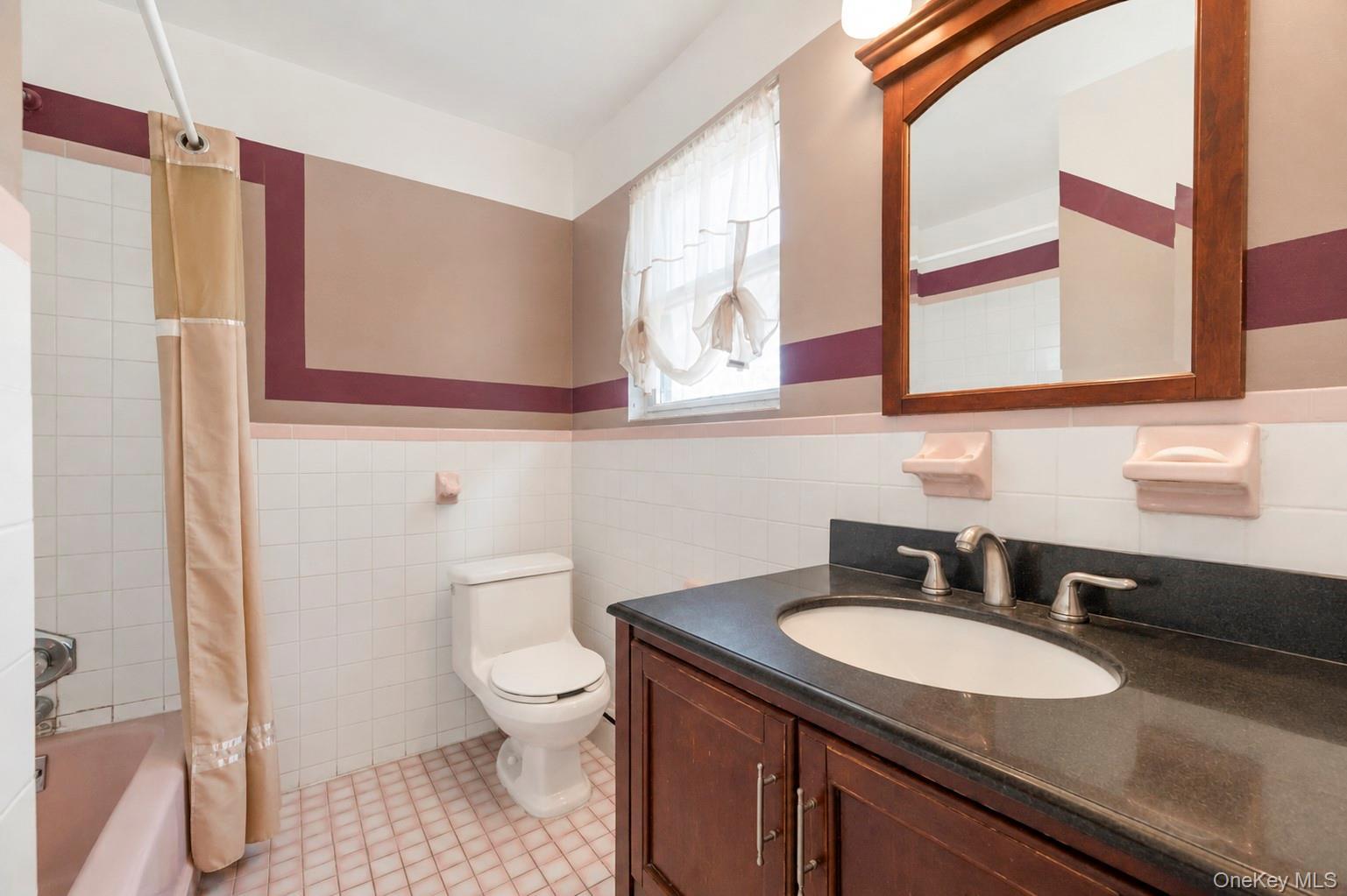 Single Family 83rd Avenue Queens, NY 11432, MLS-1046040-17