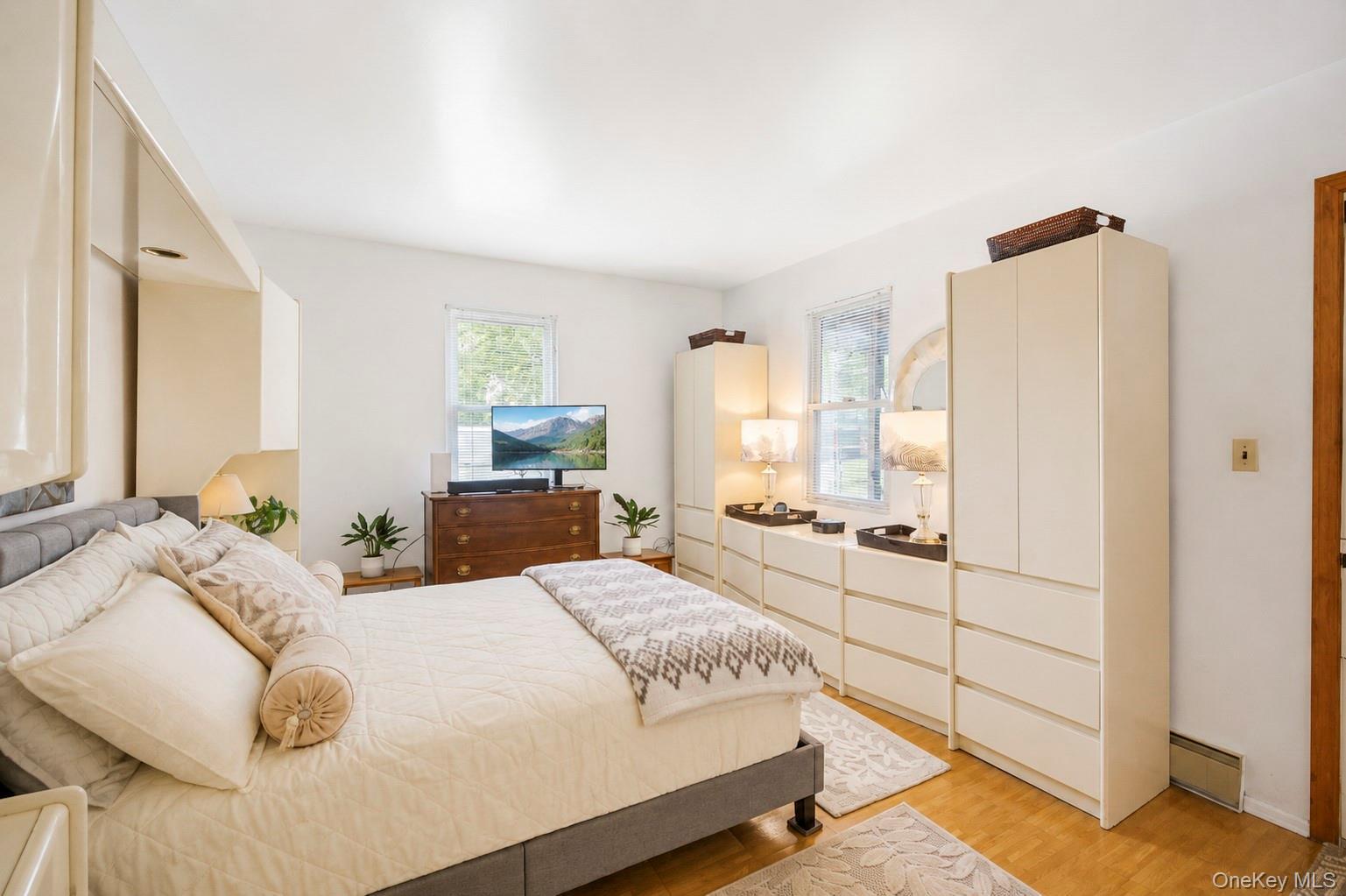 Single Family 83rd Avenue Queens, NY 11432, MLS-1046040-18