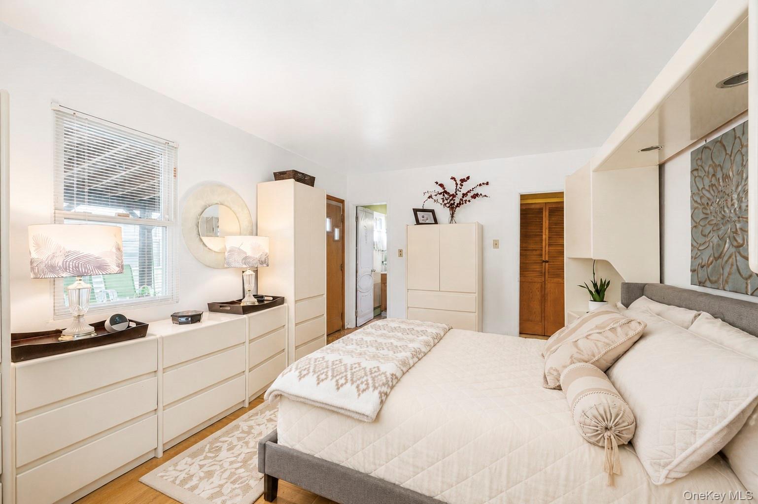 Single Family 83rd Avenue Queens, NY 11432, MLS-1046040-19