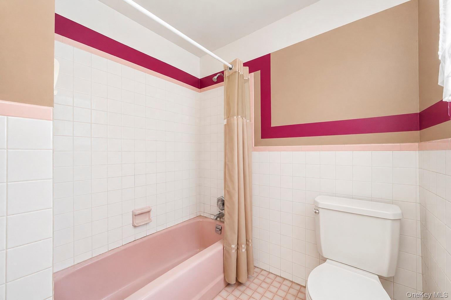 Single Family 83rd Avenue Queens, NY 11432, MLS-1046040-26