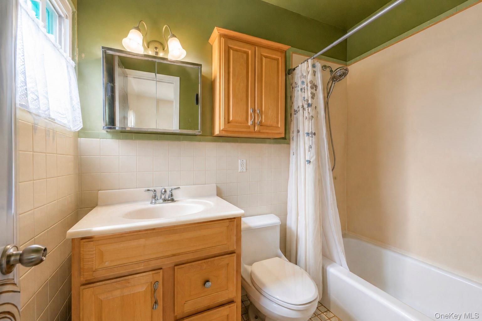 Single Family 83rd Avenue Queens, NY 11432, MLS-1046040-28