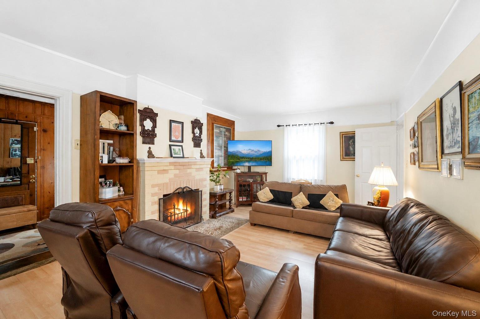Single Family 83rd Avenue Queens, NY 11432, MLS-1046040-7