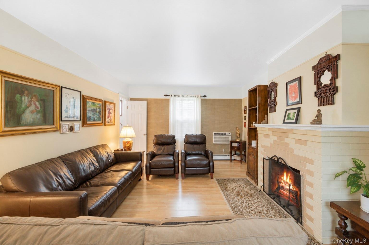Single Family 83rd Avenue Queens, NY 11432, MLS-1046040-8