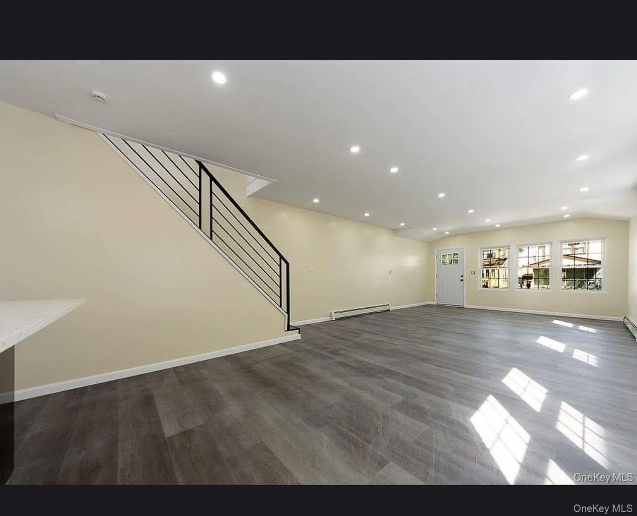 Single Family 221st Street Queens, NY 11429, MLS-1046073-2