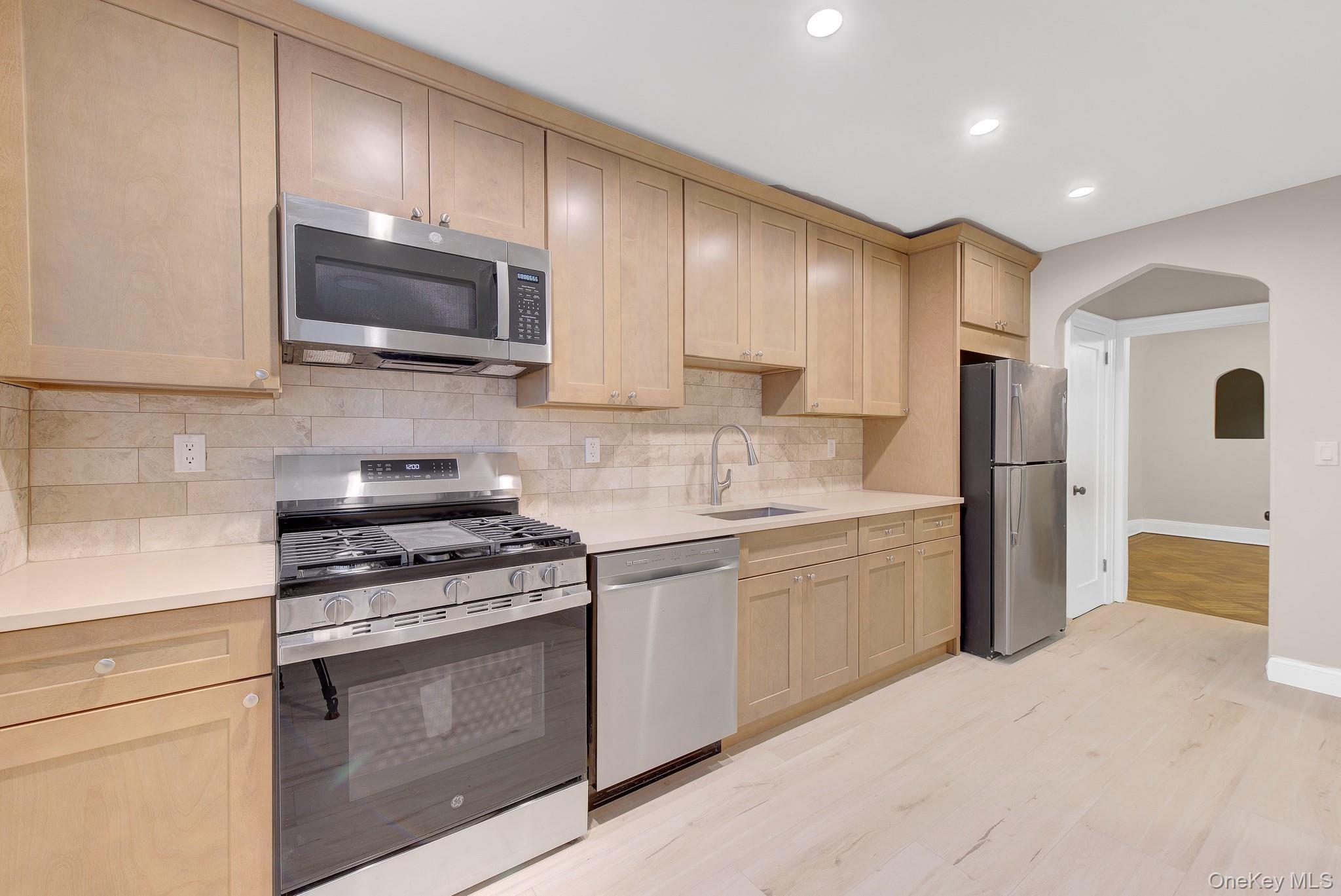 Single Family E 35th Street  Brooklyn, NY 11234, MLS-1046081-10