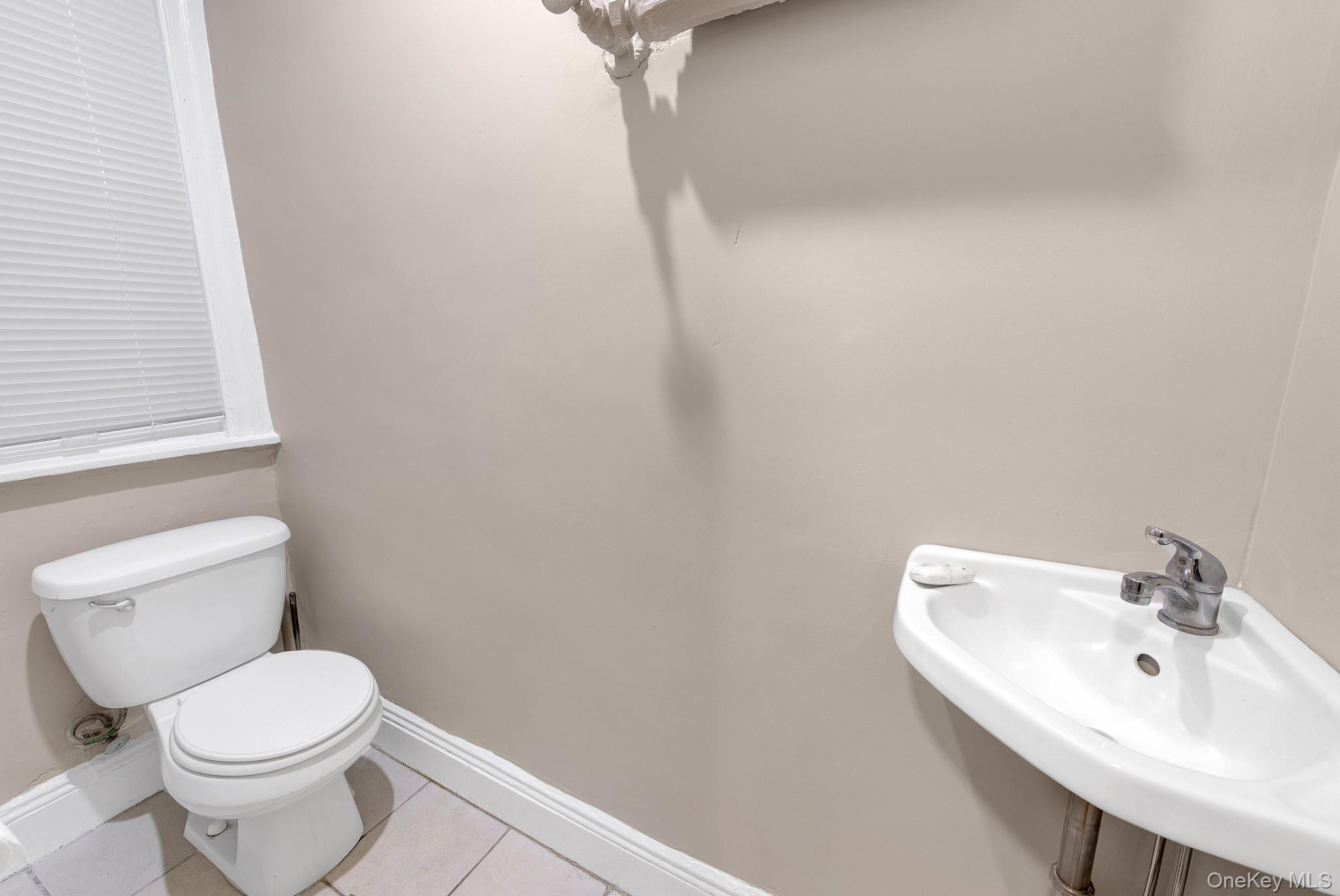 Single Family E 35th Street  Brooklyn, NY 11234, MLS-1046081-12
