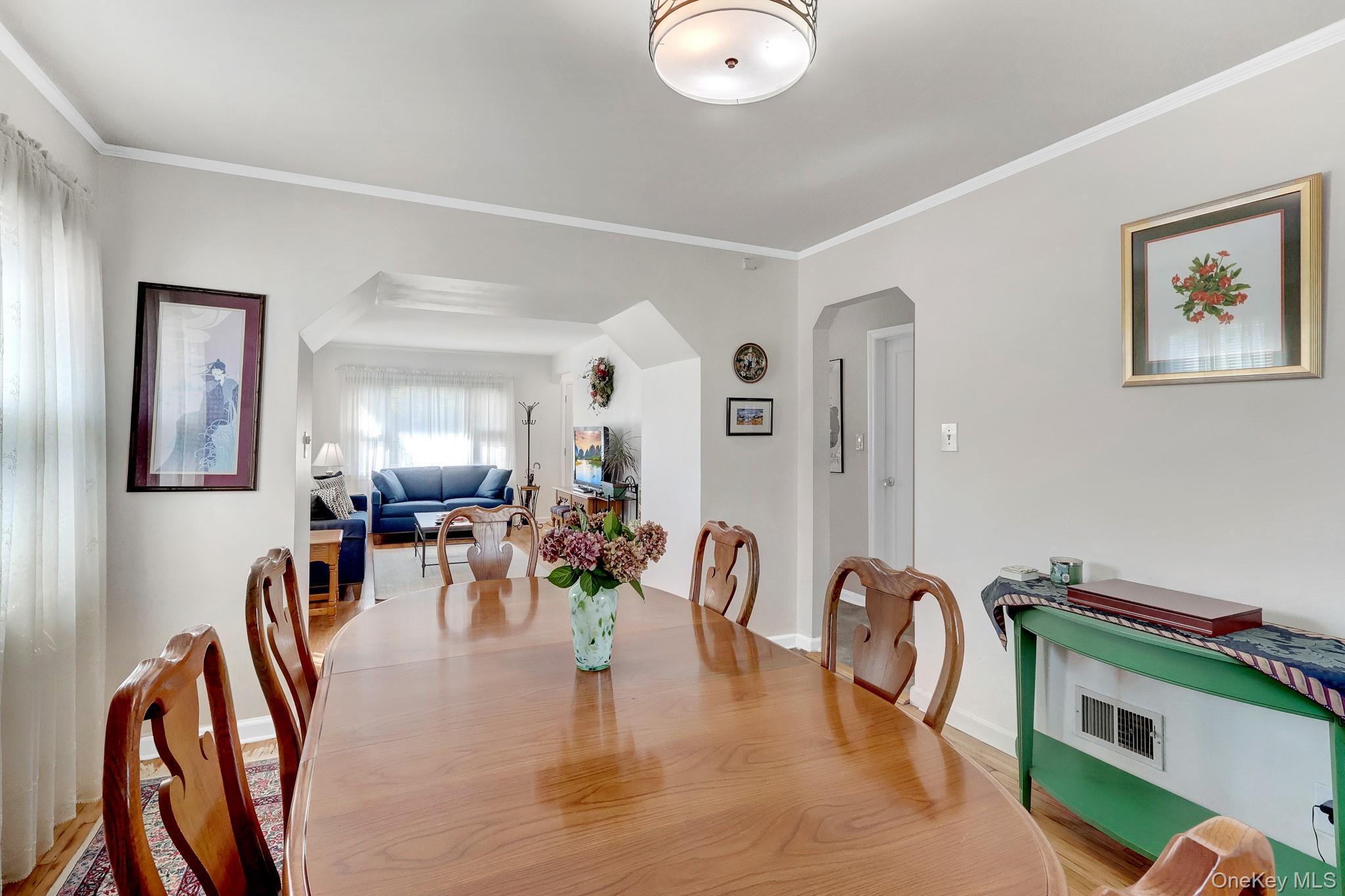 Single Family 81st Avenue  Queens, NY 11040, MLS-1046091-16