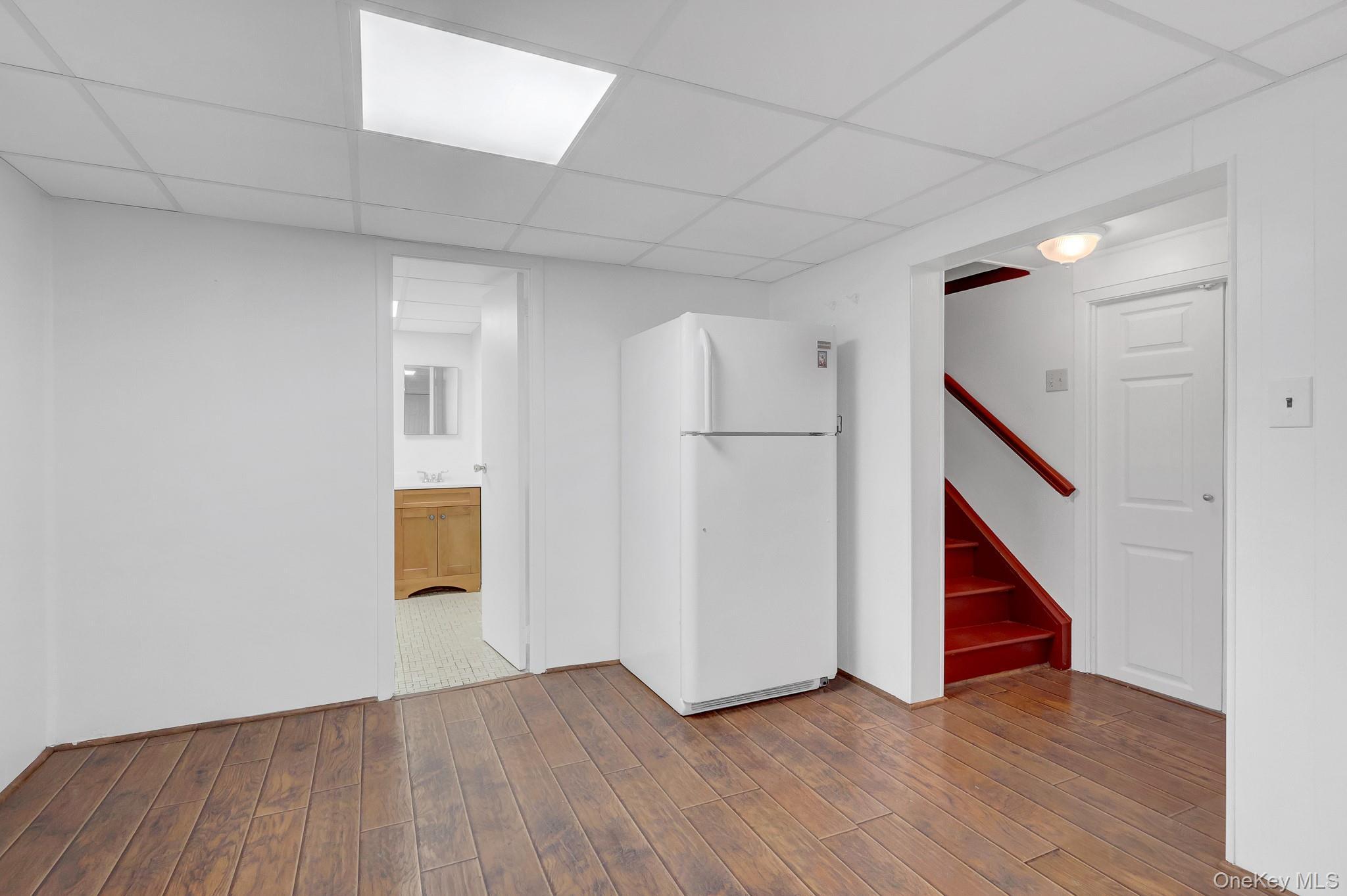 Single Family 81st Avenue  Queens, NY 11040, MLS-1046091-25