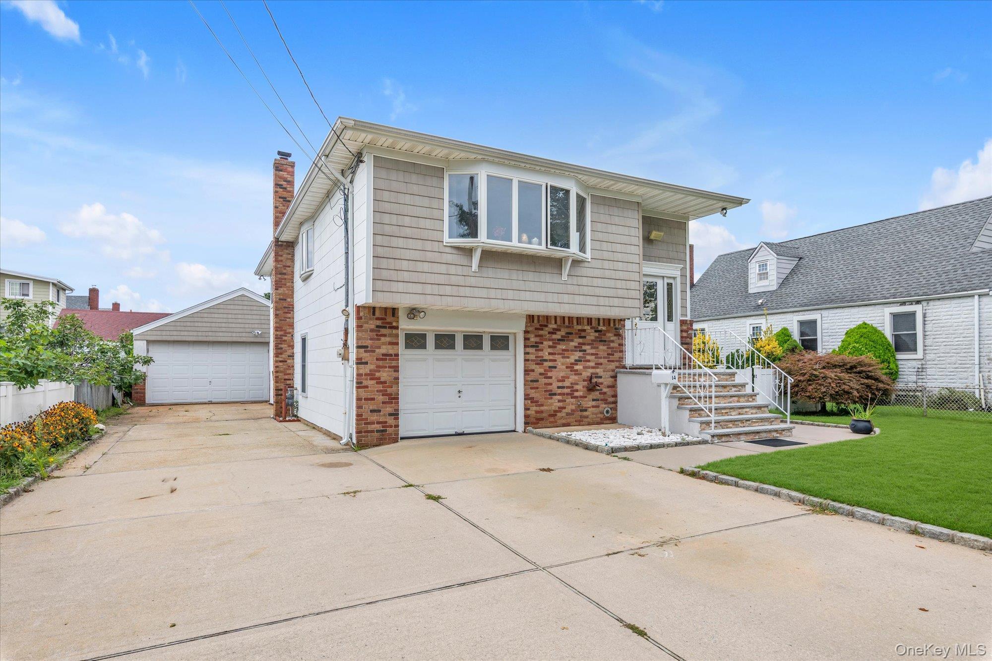 Single Family Edwards Place Nassau County, NY 11580, MLS-1046100-2