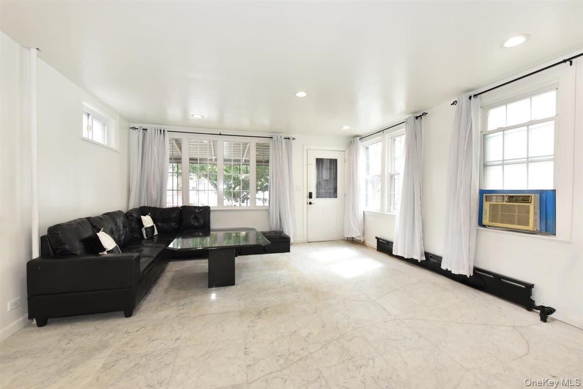 Single Family Inwood Street  Queens, NY 11436, MLS-1046109-2