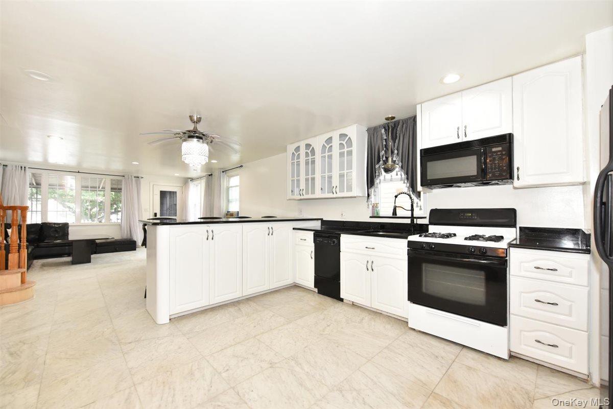 Single Family Inwood Street  Queens, NY 11436, MLS-1046109-5
