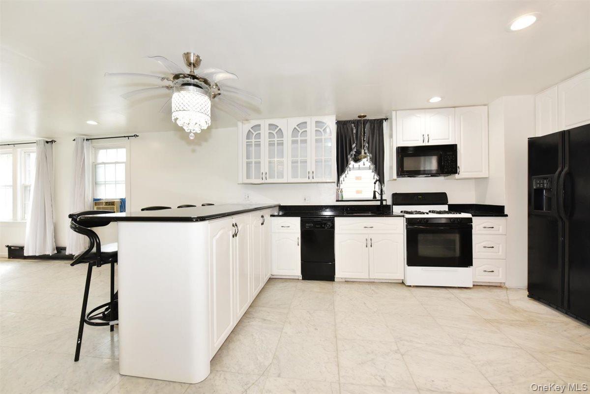 Single Family Inwood Street  Queens, NY 11436, MLS-1046109-6