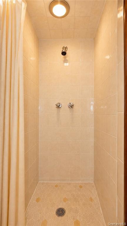 Single Family Avenue T Brooklyn, NY 11234, MLS-1046115-20