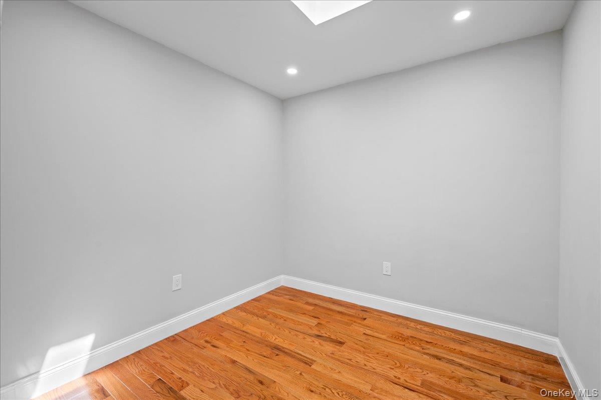 Single Family E 223rd Street  Bronx, NY 10466, MLS-1046142-11