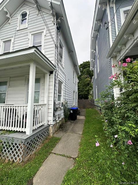 Single Family Washington St  Dutchess County, NY 12601, MLS-1046143-16
