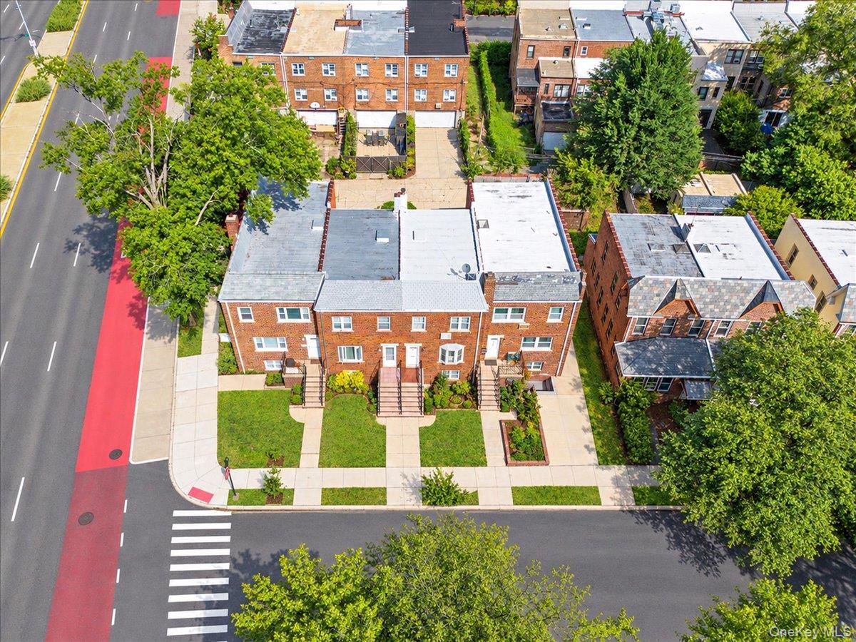 Single Family 67th Drive  Queens, NY 11374, MLS-1046145-25