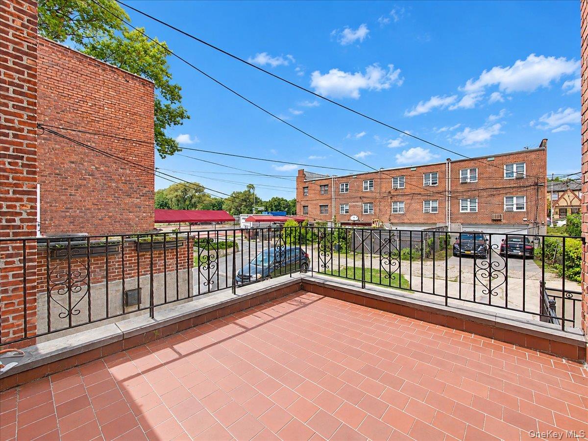 Single Family 67th Drive  Queens, NY 11374, MLS-1046145-7