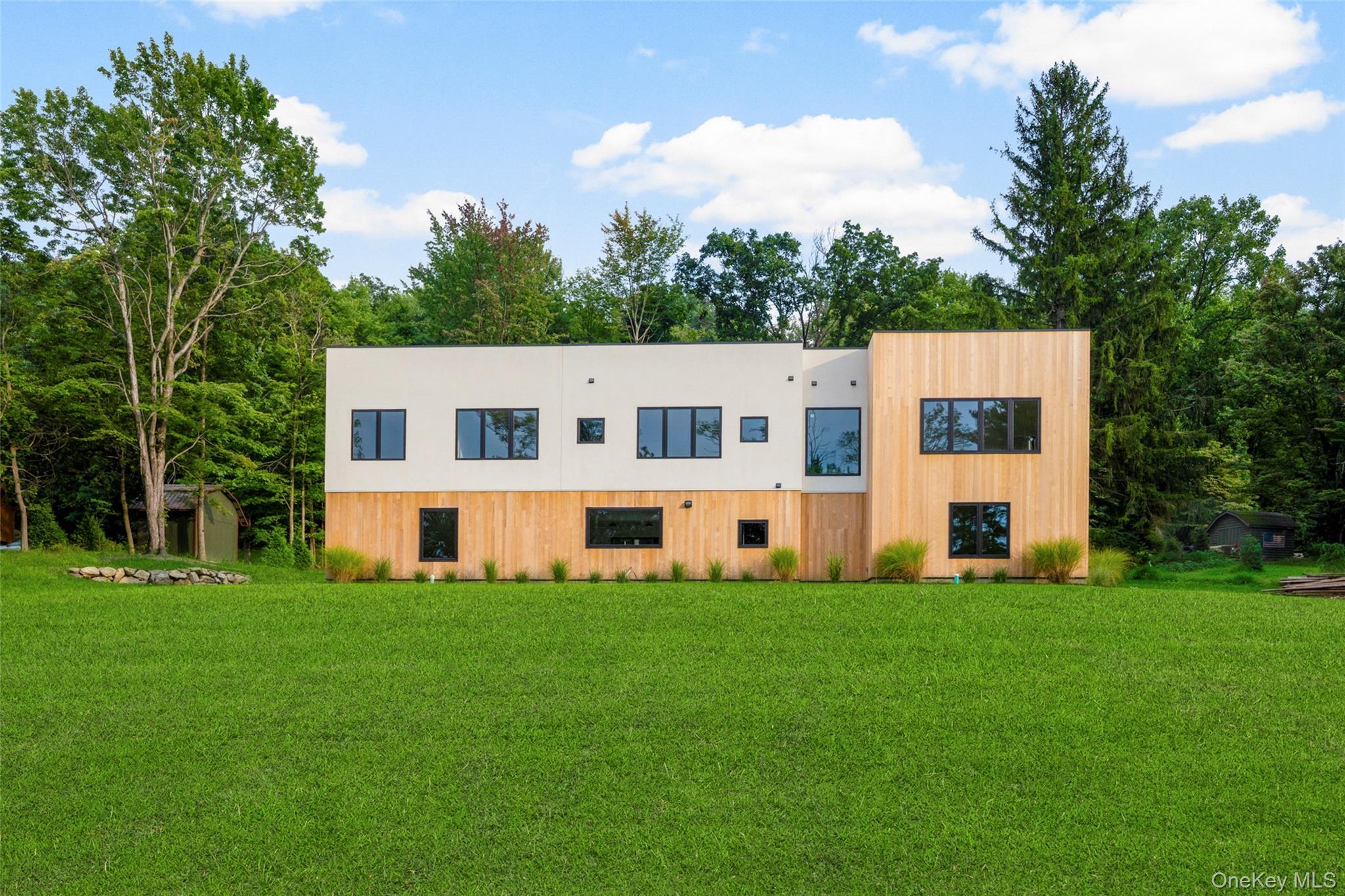Single Family Mountain Lane  Dutchess County, NY 12508, MLS-1046160-2