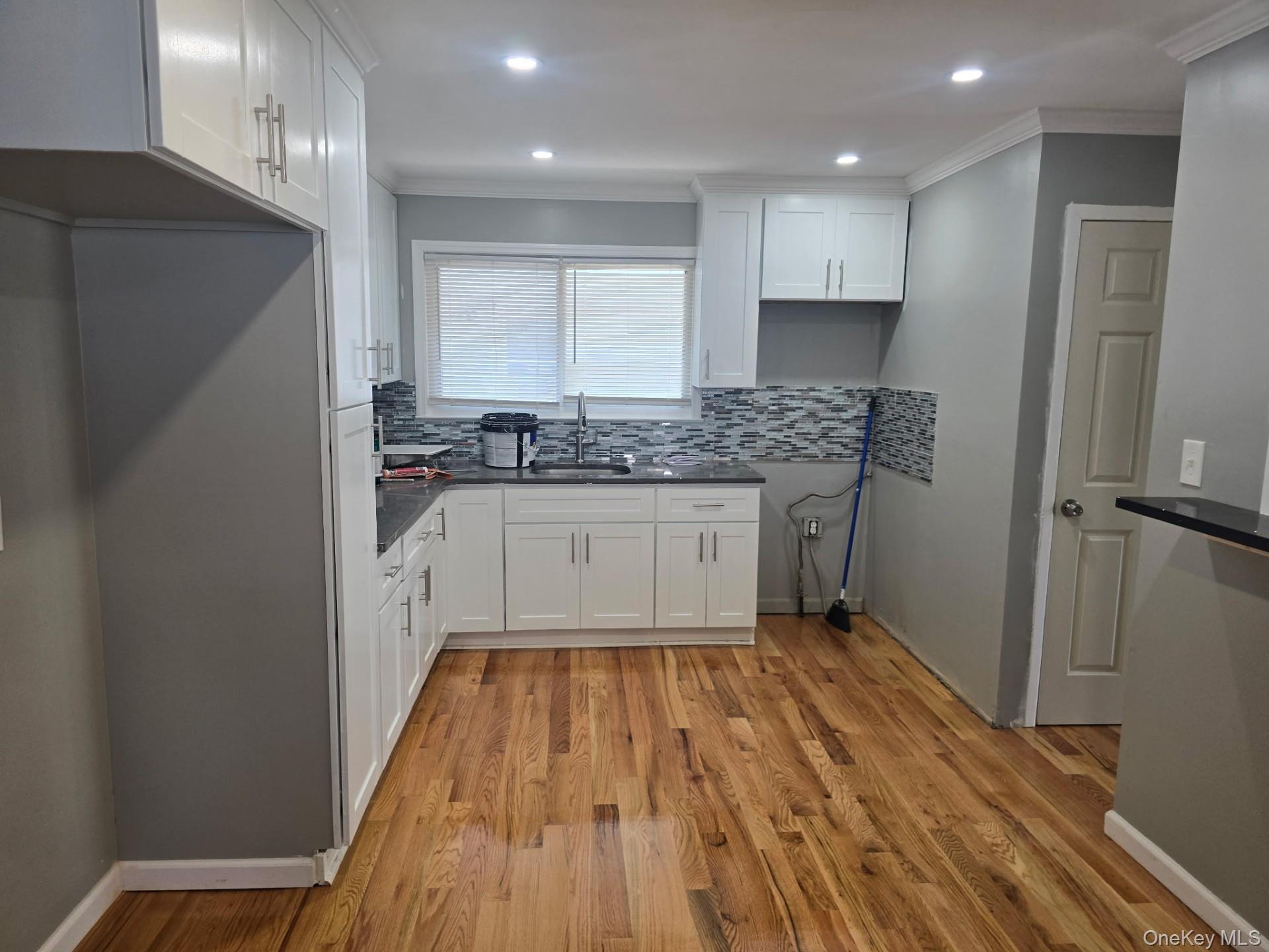 Single Family Mason Street  Nassau County, NY 11550, MLS-1046200-2