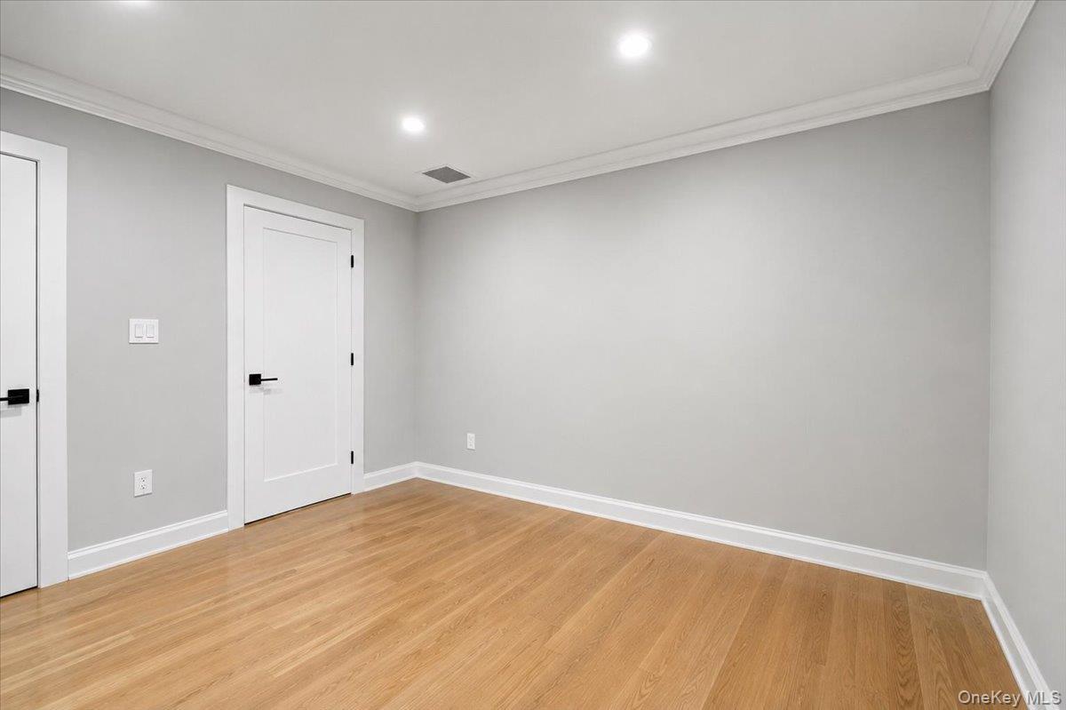 Single Family Wildway Westchester County, NY 10708, MLS-1046201-15
