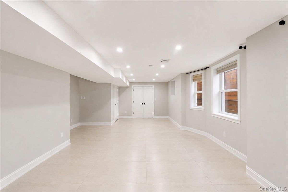 Single Family Wildway Westchester County, NY 10708, MLS-1046201-32