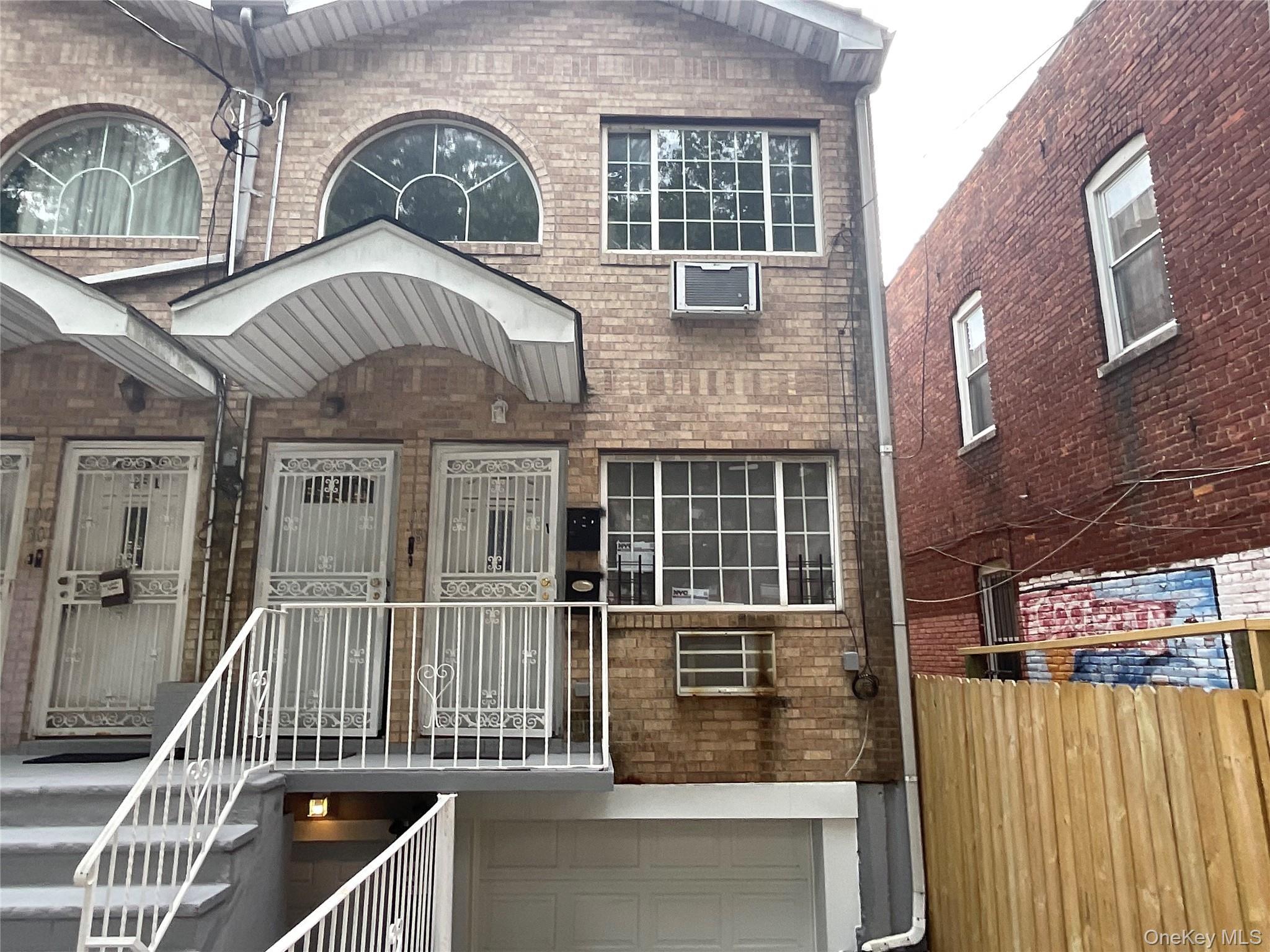 Single Family Guy R Brewer Blvd Queens, NY 11433, MLS-1046209-10