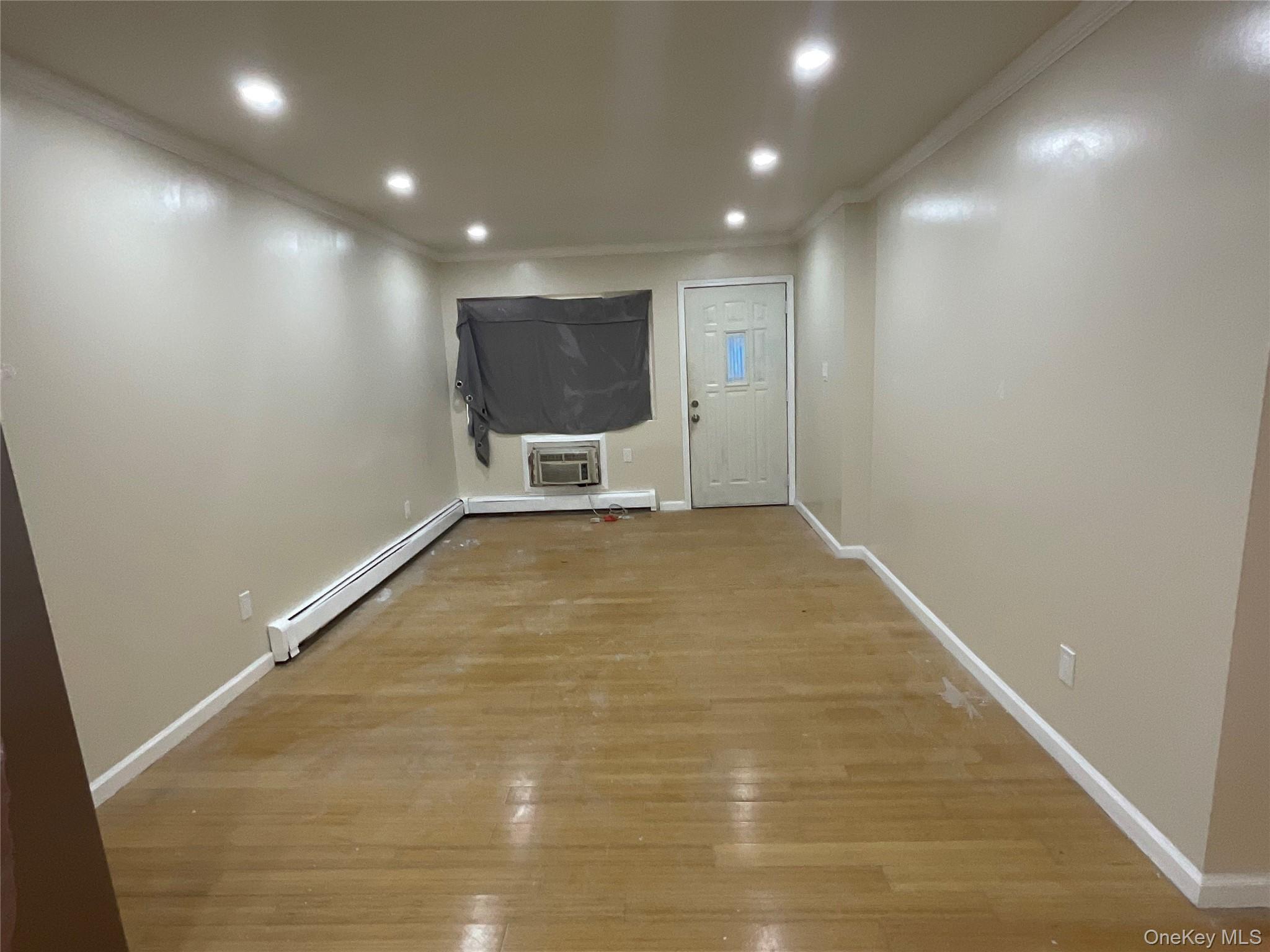 Single Family Guy R Brewer Blvd Queens, NY 11433, MLS-1046209-17