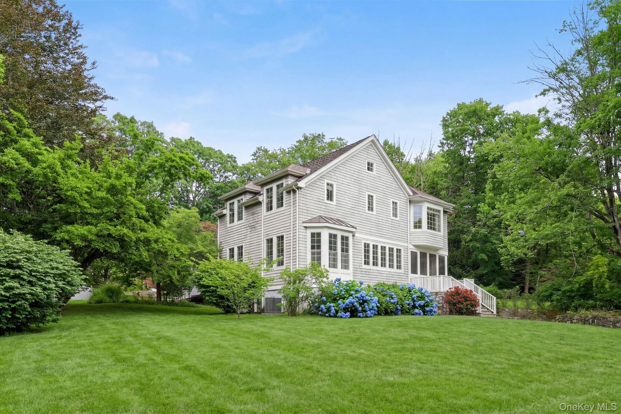 Single Family Hickory Lane  Westchester County, NY 10506, MLS-1046215-26