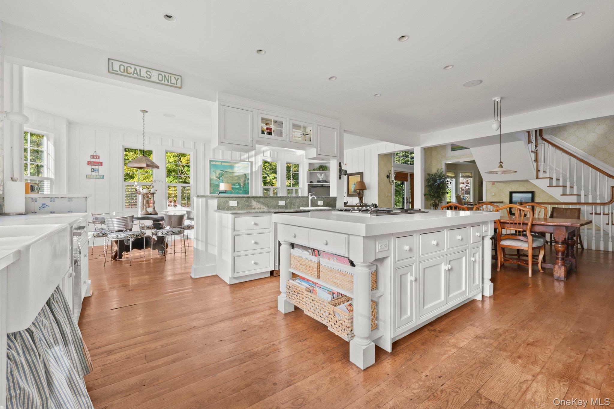 Single Family Hickory Lane  Westchester County, NY 10506, MLS-1046215-7