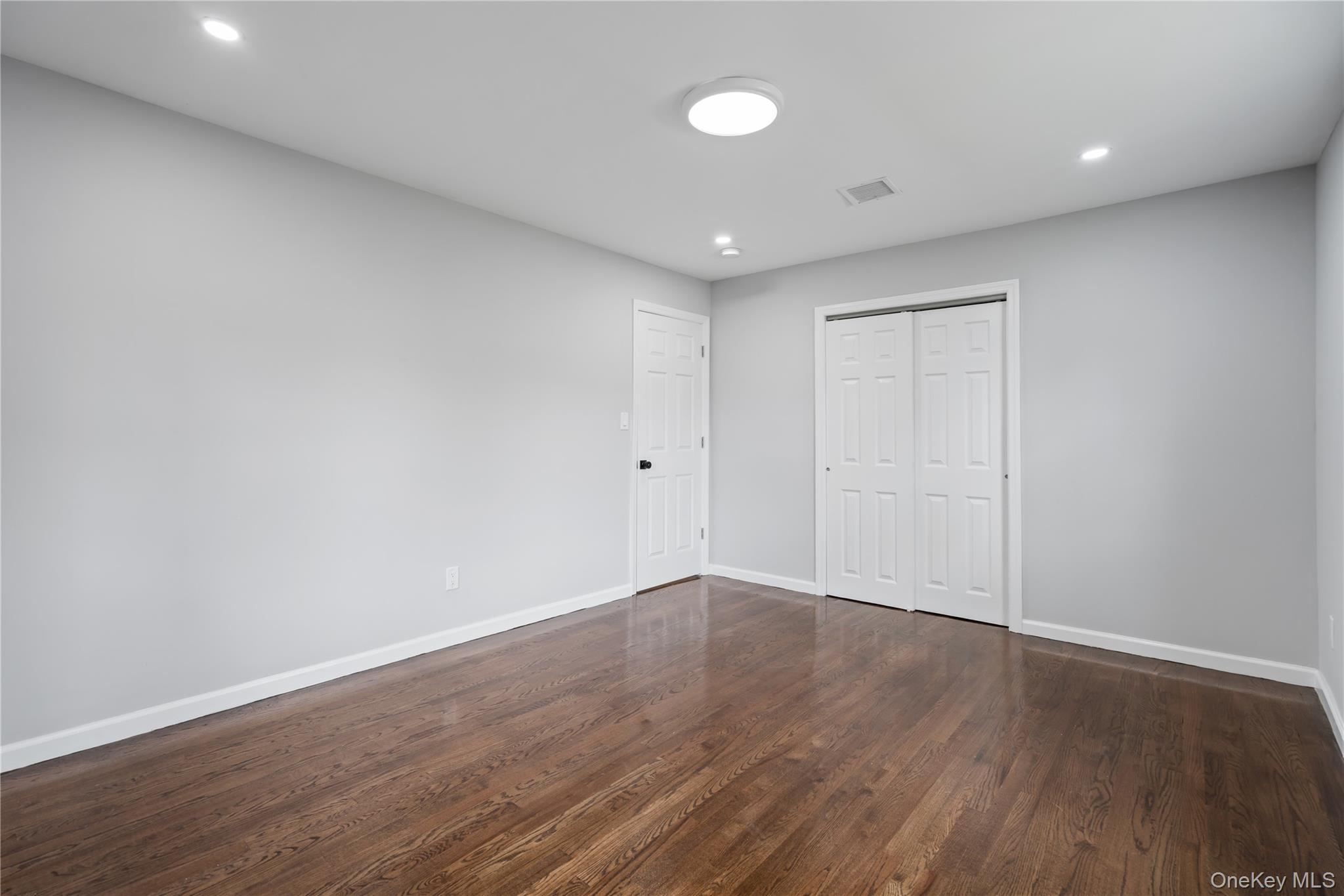 Single Family Cliff Avenue Nassau County, NY 11550, MLS-1046223-19