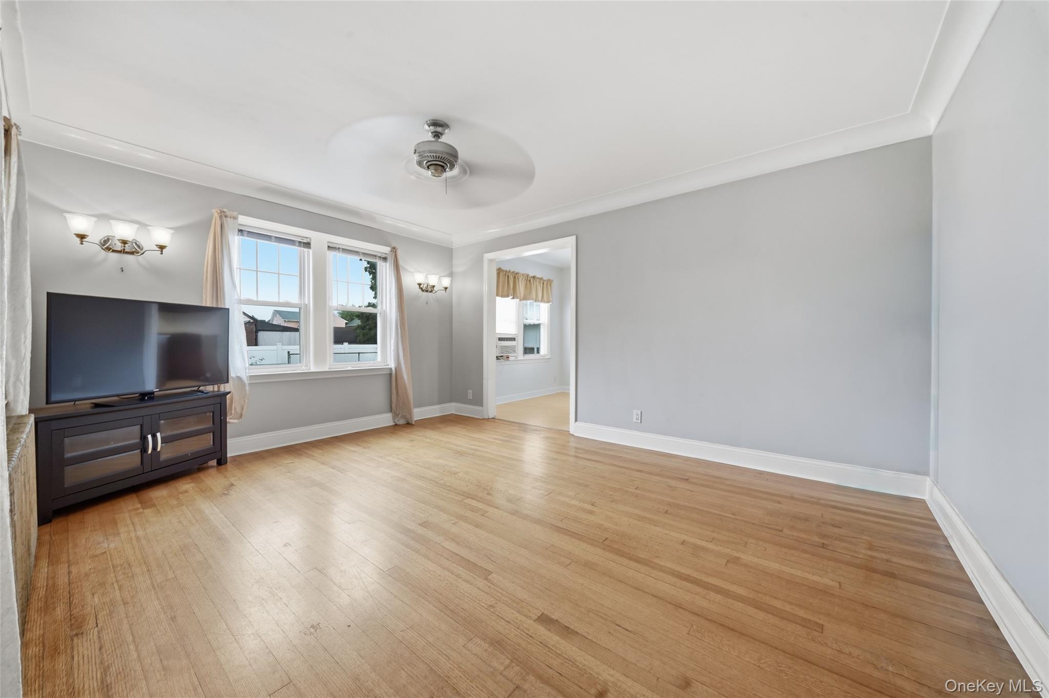 Single Family Ray Street  Nassau County, NY 11520, MLS-1046229-5