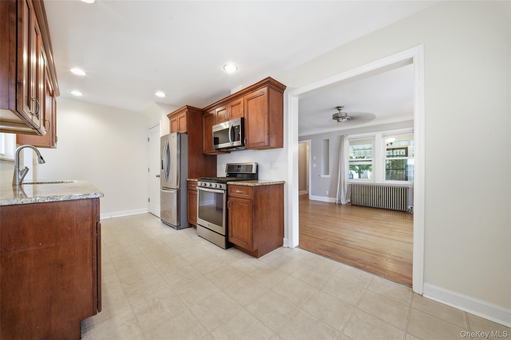 Single Family Ray Street  Nassau County, NY 11520, MLS-1046229-9