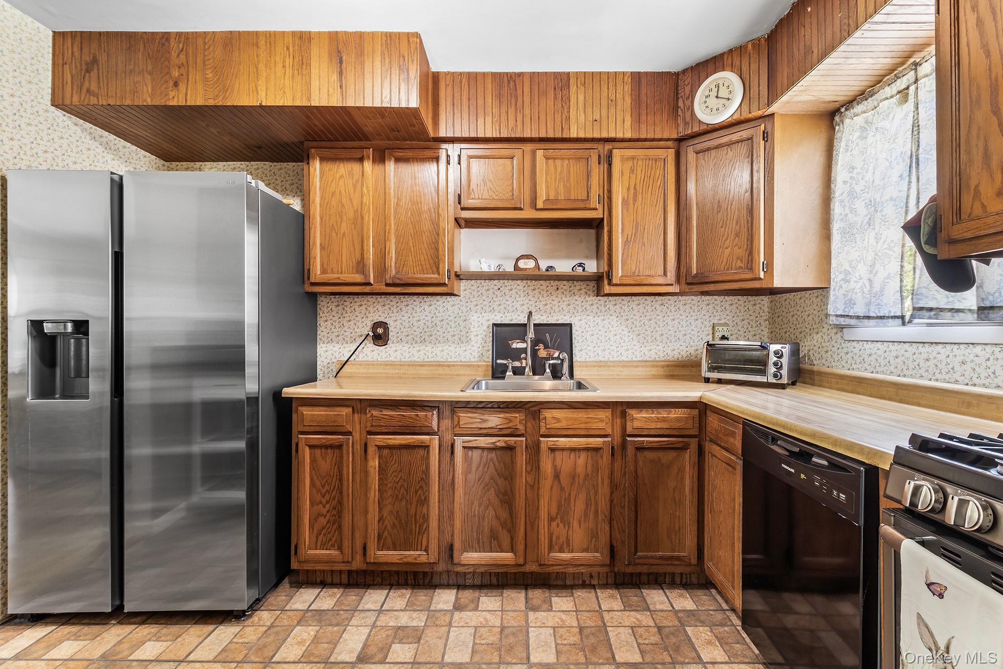Single Family Pine Acres Boulevard Suffolk County, NY 11706, MLS-1046243-11