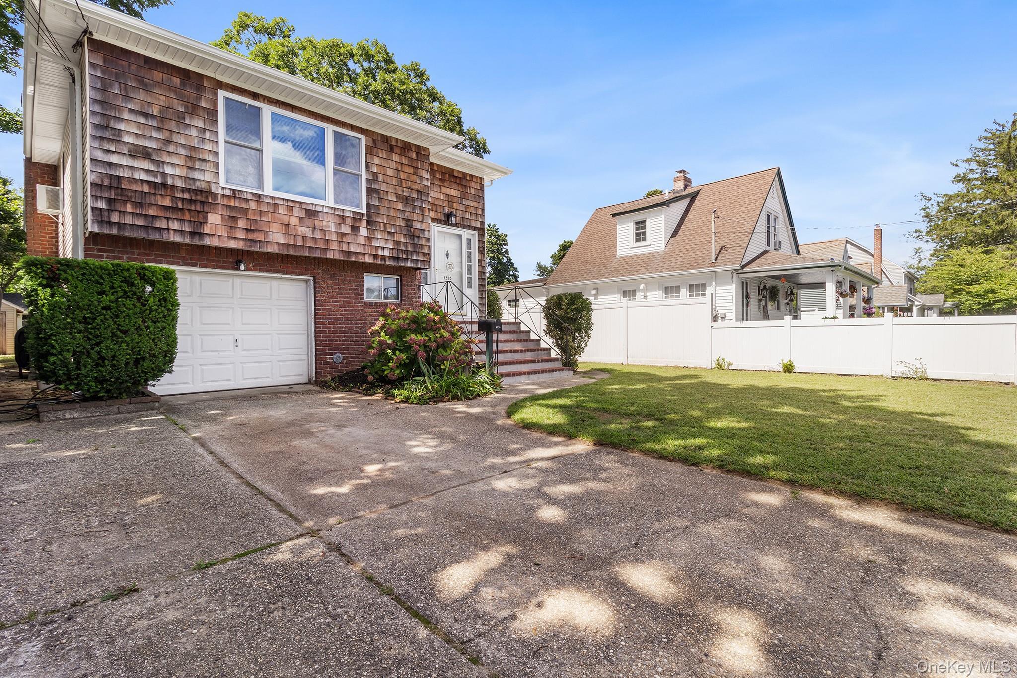 Single Family Pine Acres Boulevard Suffolk County, NY 11706, MLS-1046243-2