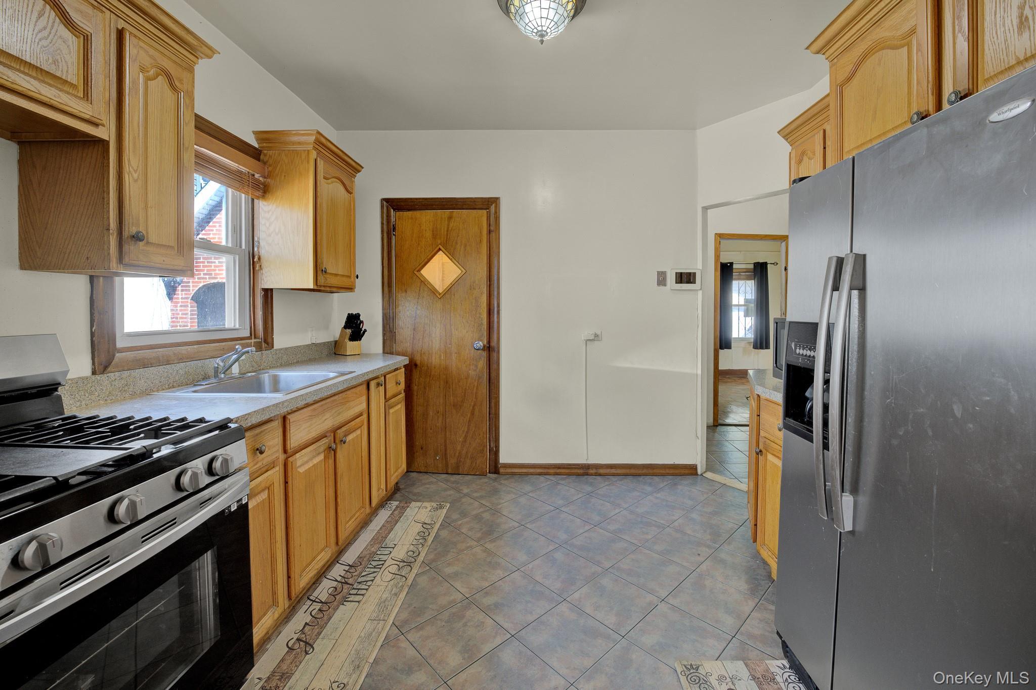 Single Family 193rd Street Queens, NY 11413, MLS-1046275-11