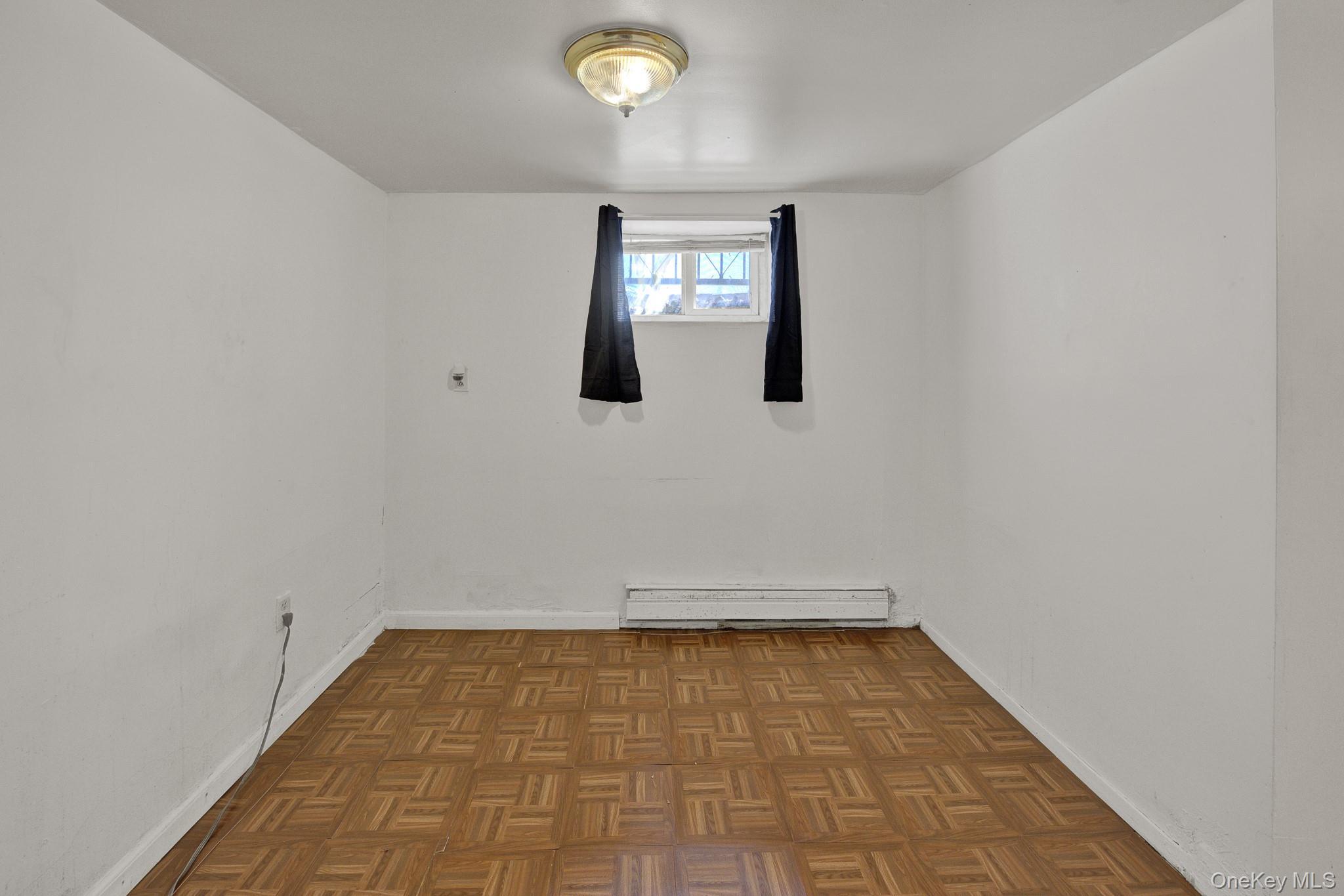 Single Family 193rd Street Queens, NY 11413, MLS-1046275-23