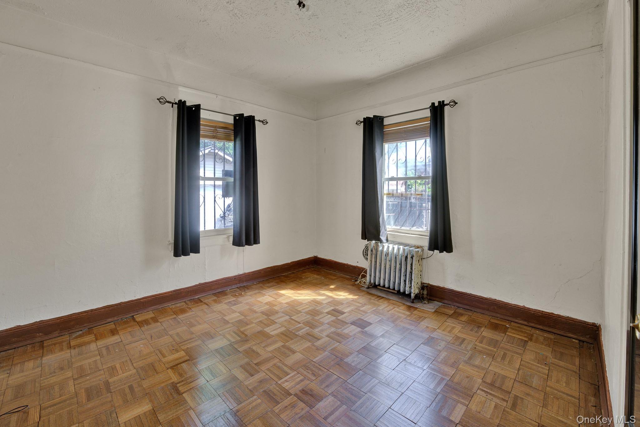 Single Family 193rd Street Queens, NY 11413, MLS-1046275-7