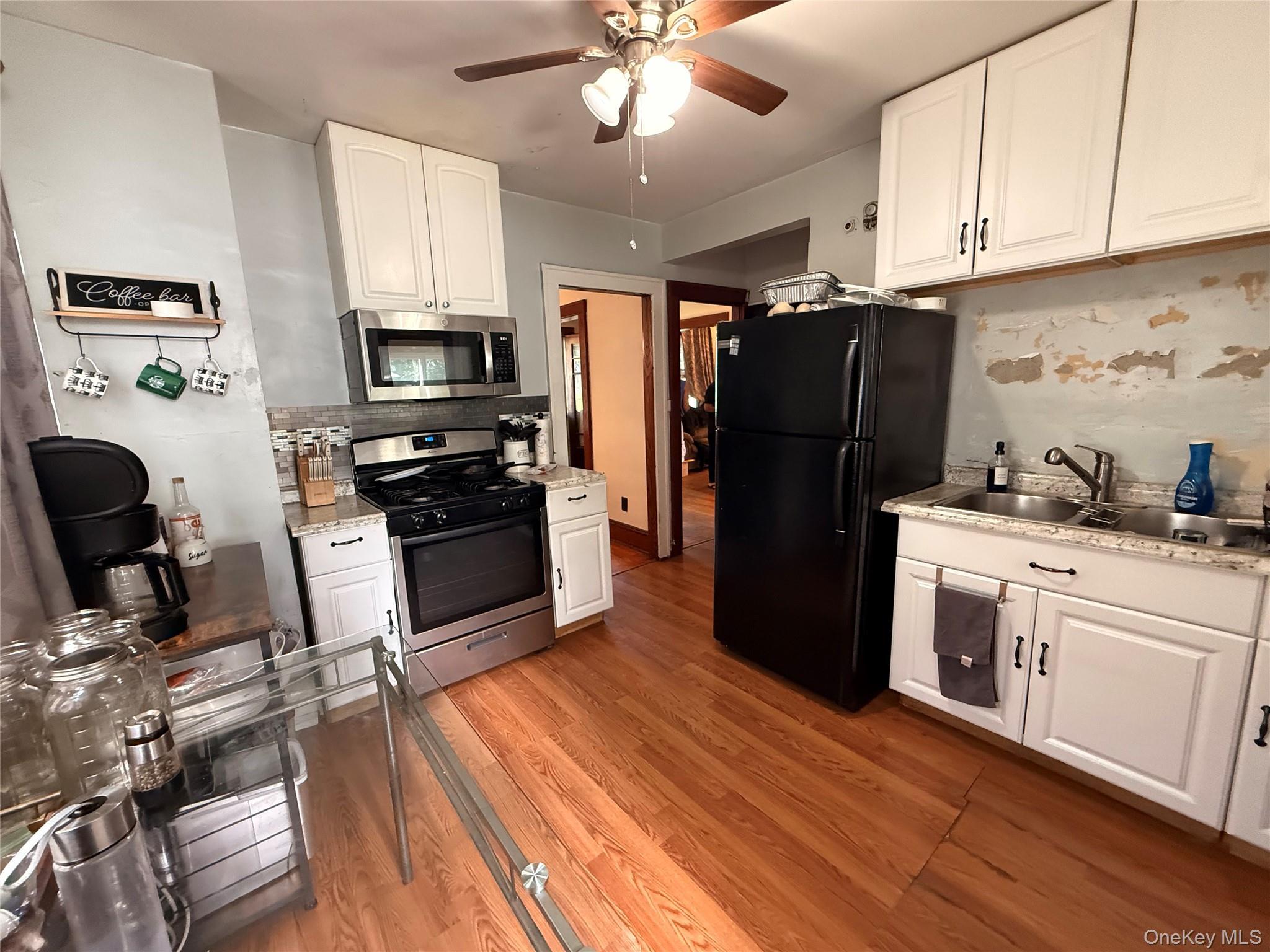 Single Family Bogart Ter Albany County, NY 12202, MLS-1046284-18
