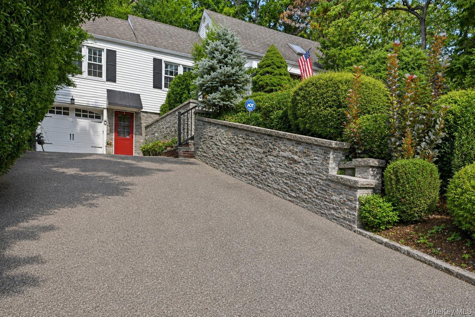 Single Family Cliftwood Drive Suffolk County, NY 11743, MLS-1046300-2