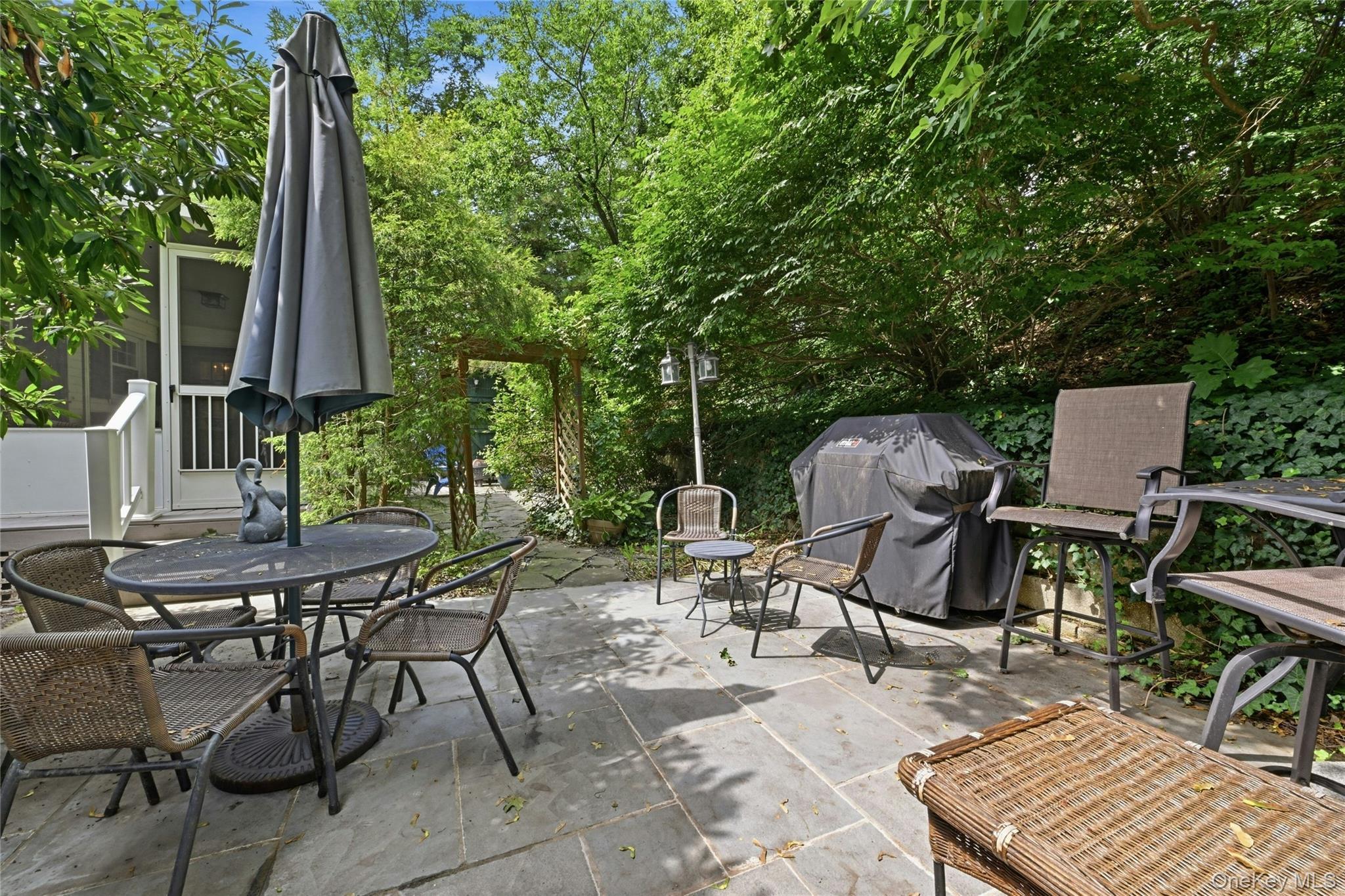 Single Family Cliftwood Drive Suffolk County, NY 11743, MLS-1046300-21
