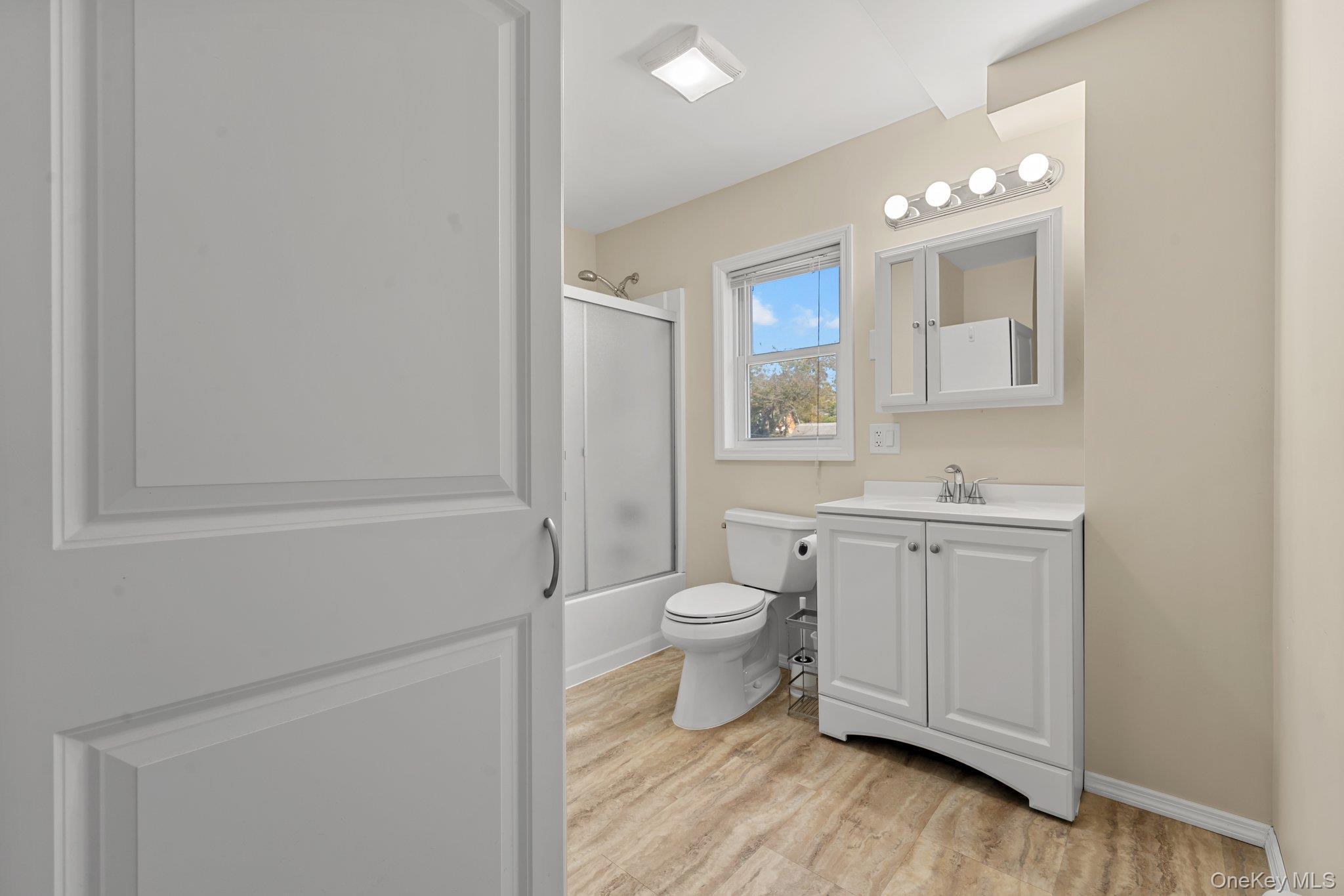 Single Family Laurel Street  Suffolk County, NY 11772, MLS-1046309-22