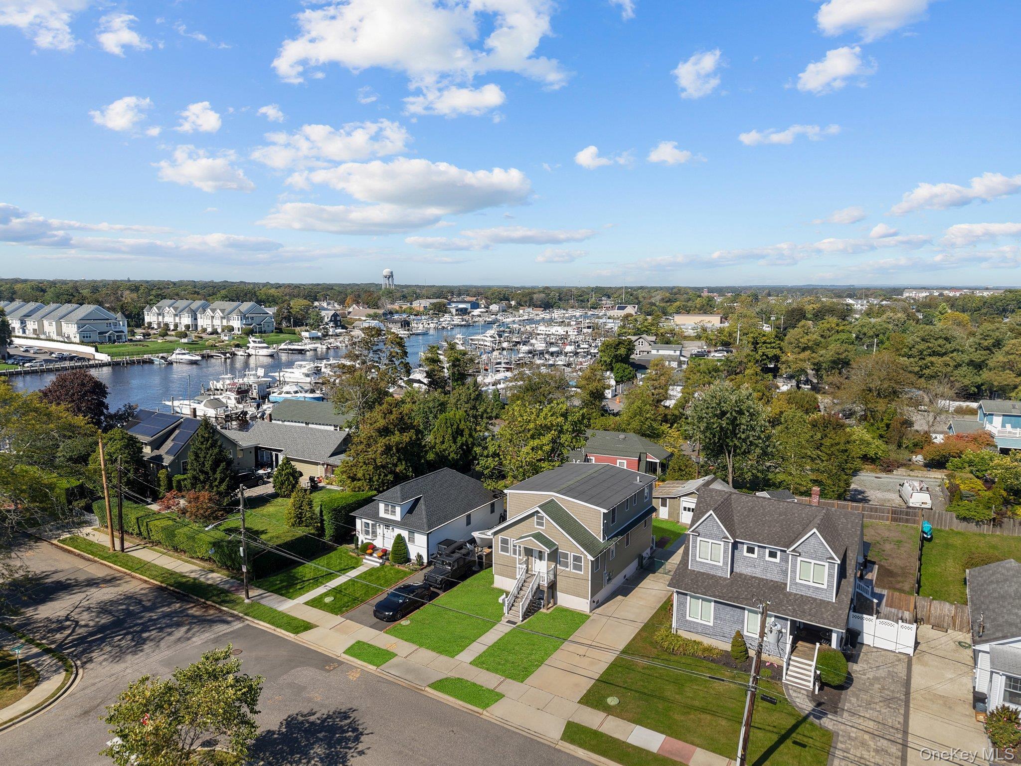 Single Family Laurel Street  Suffolk County, NY 11772, MLS-1046309-3