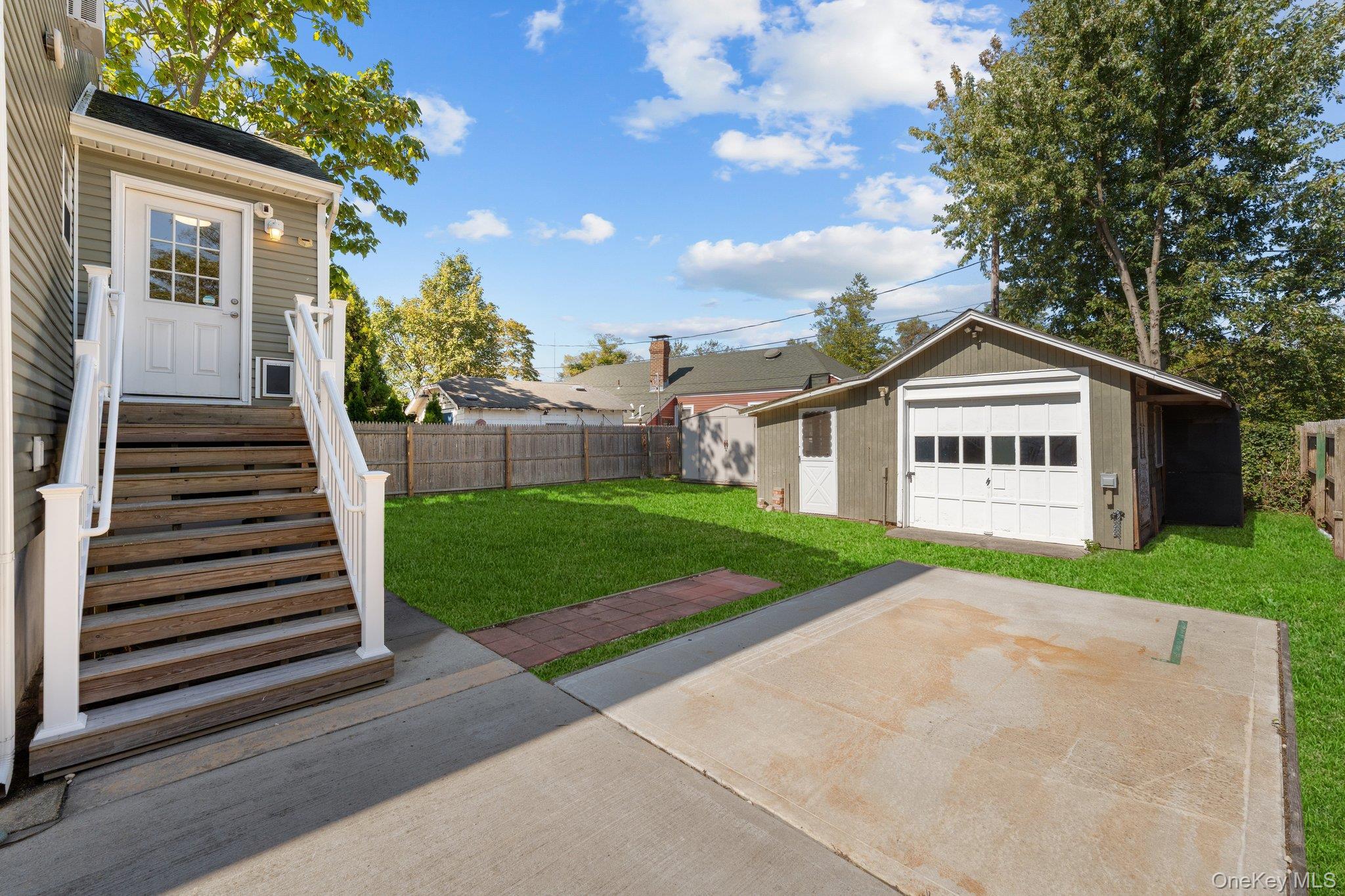 Single Family Laurel Street  Suffolk County, NY 11772, MLS-1046309-34
