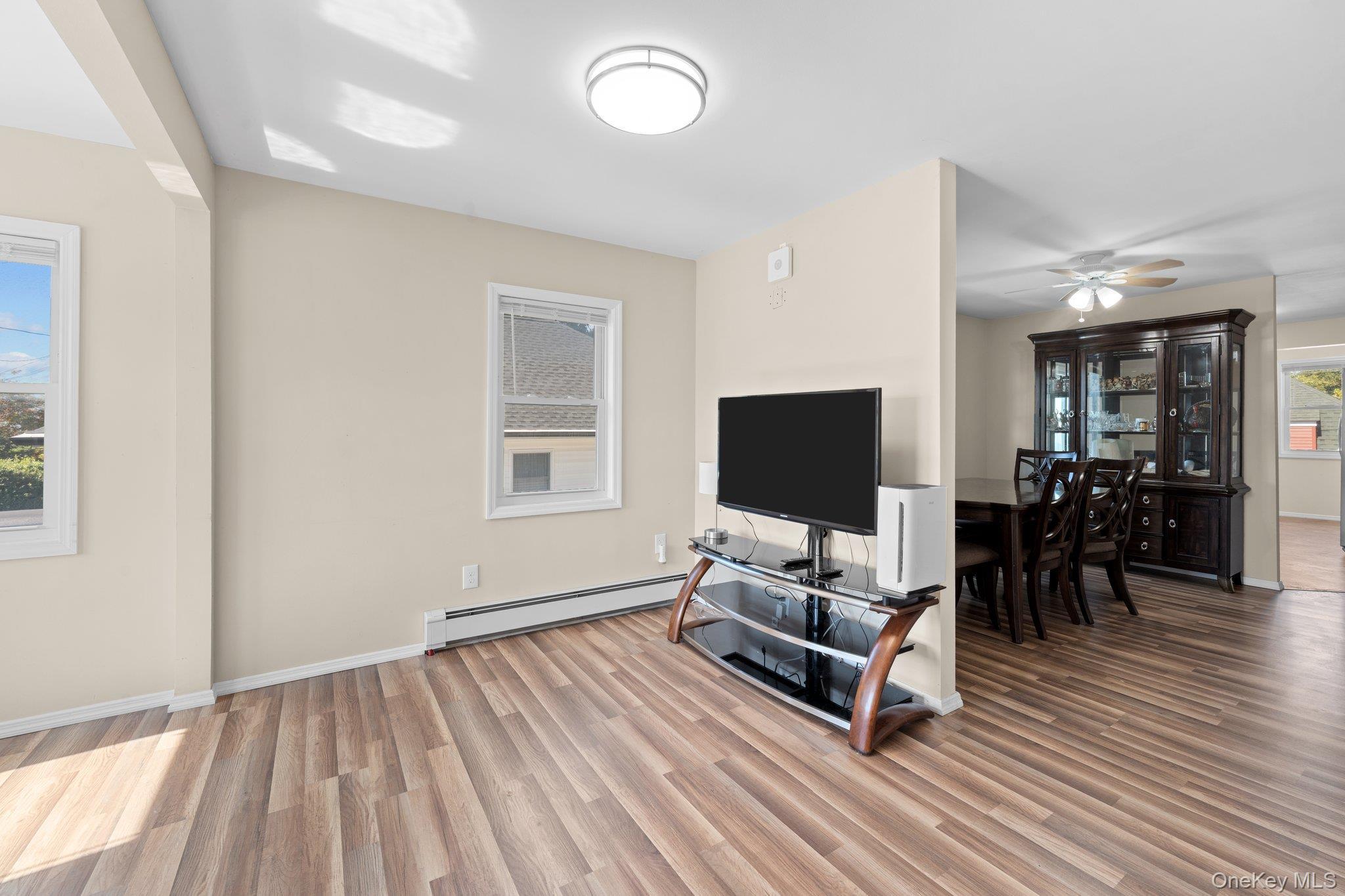 Single Family Laurel Street  Suffolk County, NY 11772, MLS-1046309-9